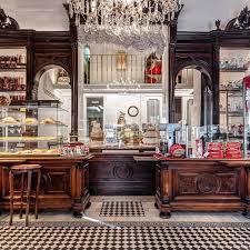 Interno Art Nouveau de La Bomboniera